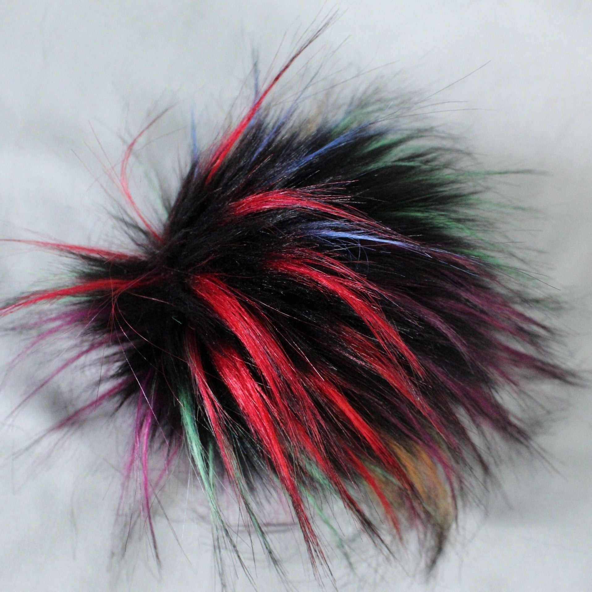 MTO Pompom – No Hooks Given