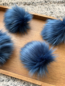 Navy Pompom MTO