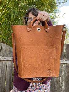 Leather side tote bag